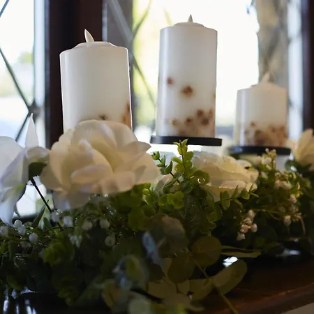 Hayy Luxury Retreat At The Nyaraló Bradford