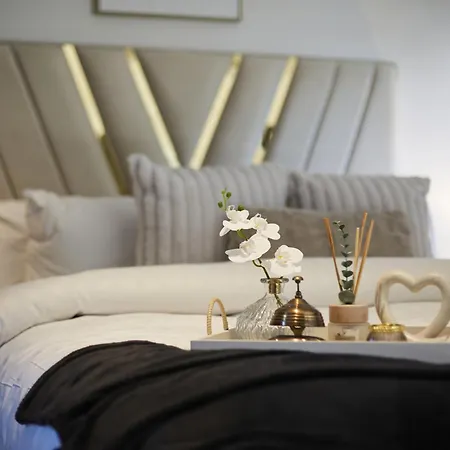 Hayy Luxury Retreat At The בית נופש *